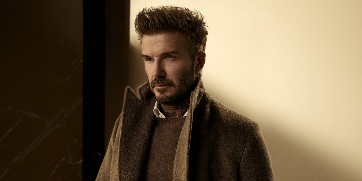 David Beckham ya ha elegido el abrigo de hombre que todos vamos a llevar este invierno