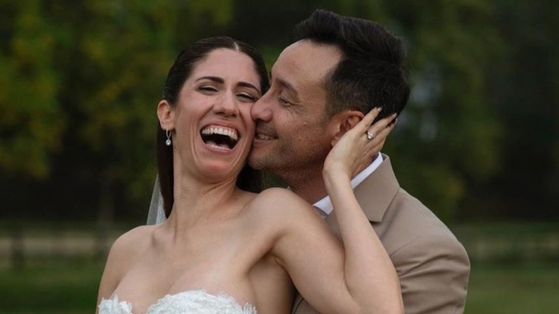 Así es la vida de Julia, la esposa de Luciano Pereyra: pasión por el fútbol, amor por los perros y un bajísimo perfil