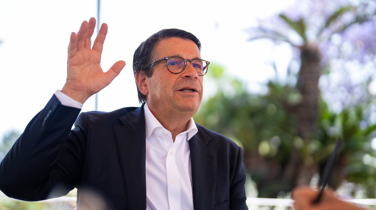 Paco Sánchez, un seductor de equipos que, al fin y al cabo, “sólo hace ropa”