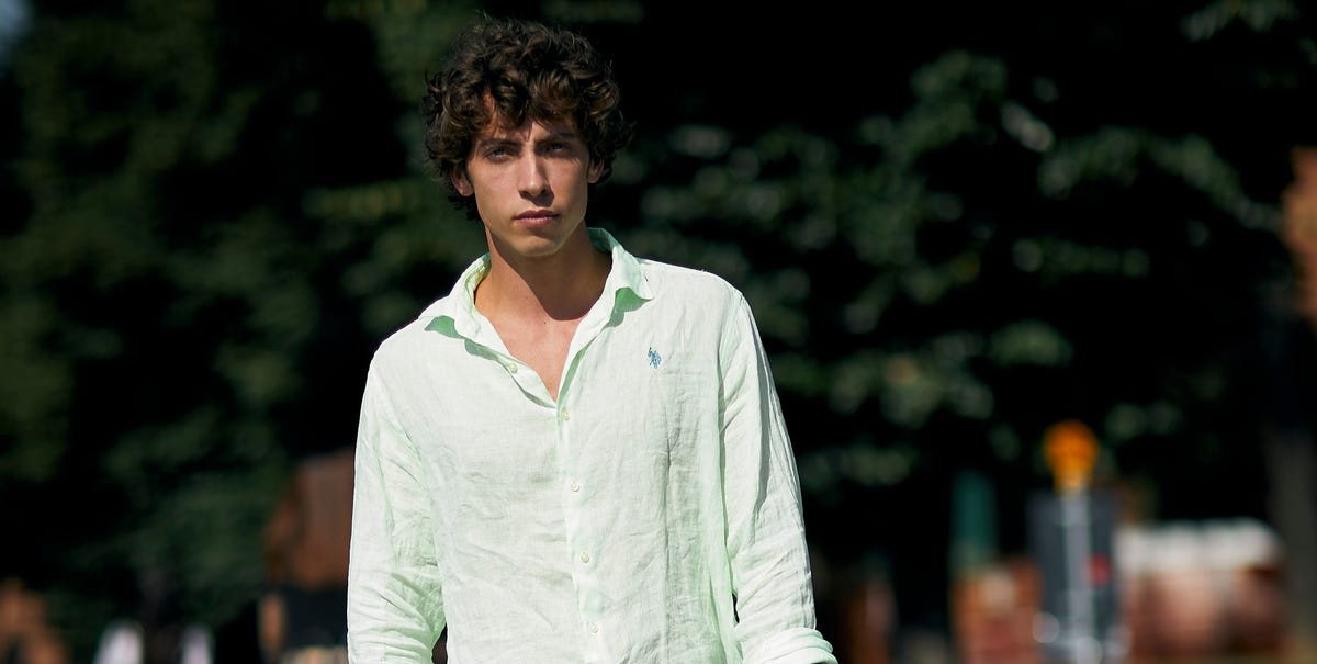 8 camisas de lino para hombres elegantes que están súper rebajadas y que son tendencia este verano de 2025